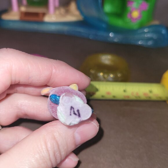 Hatchimals CollEGGtibles Tropical Island Party Playset - Picture 14 of 15